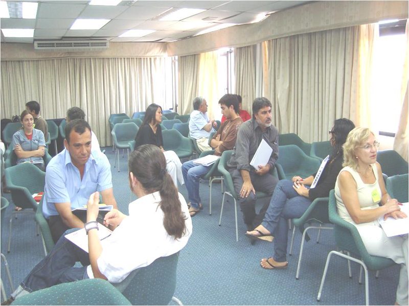 Clase del curso abordaje psicosocial de la violencia en la pareja para el Servicio de Salud Iquique