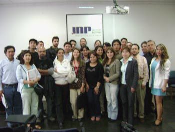 Participantes del curso primeros auxilios junto a Cap Reitter