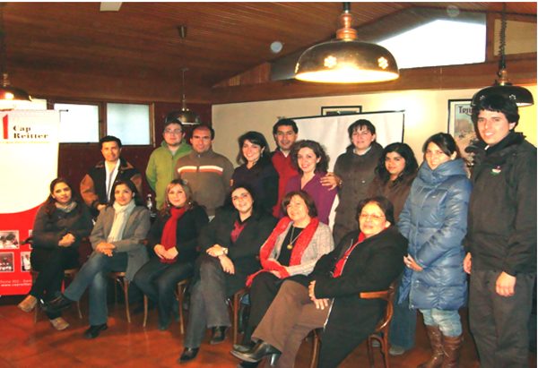 Participantes del curso primeros auxilios junto a Cap Reitter