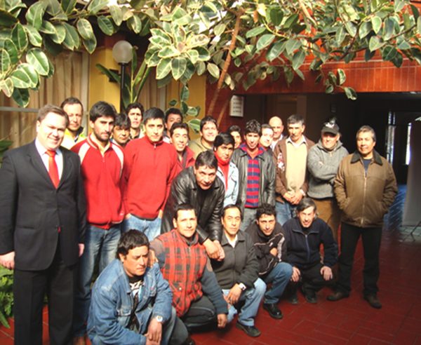 Participantes del curso riesgos inherentes en la construcción junto a Cap Reitter