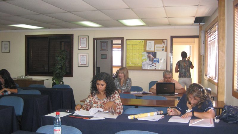 Clase del curso metodologías de evaluación y monitoreo de la satisfacción de usuario para el Servicio de Salud Iquique